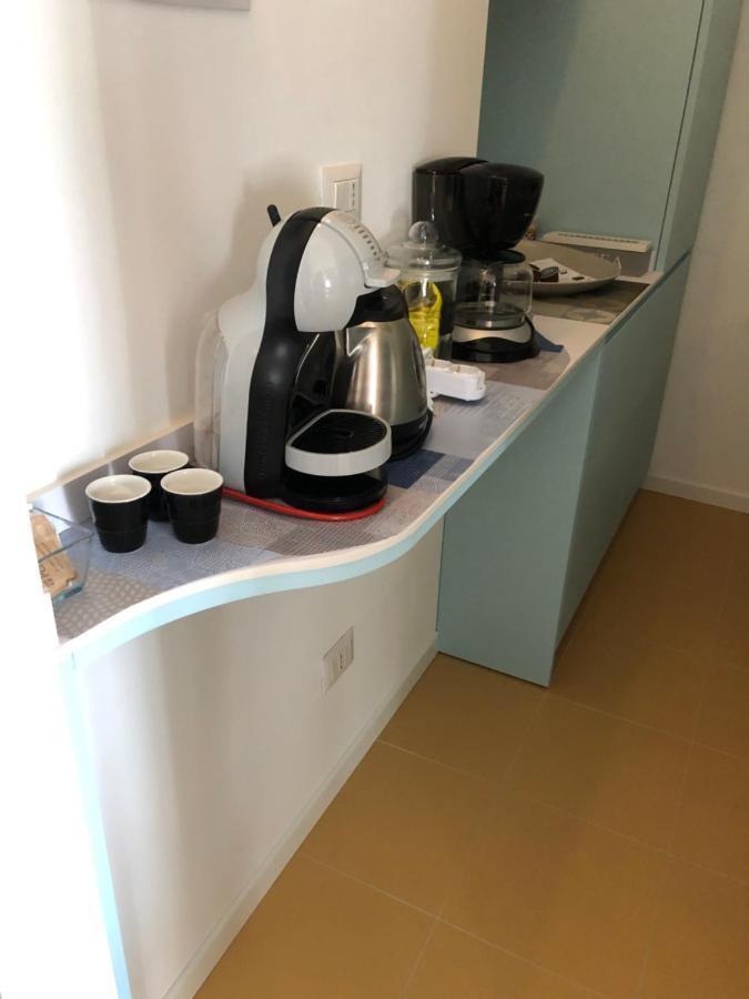 Easy Isola, For An Easy Stay Милано Екстериор снимка