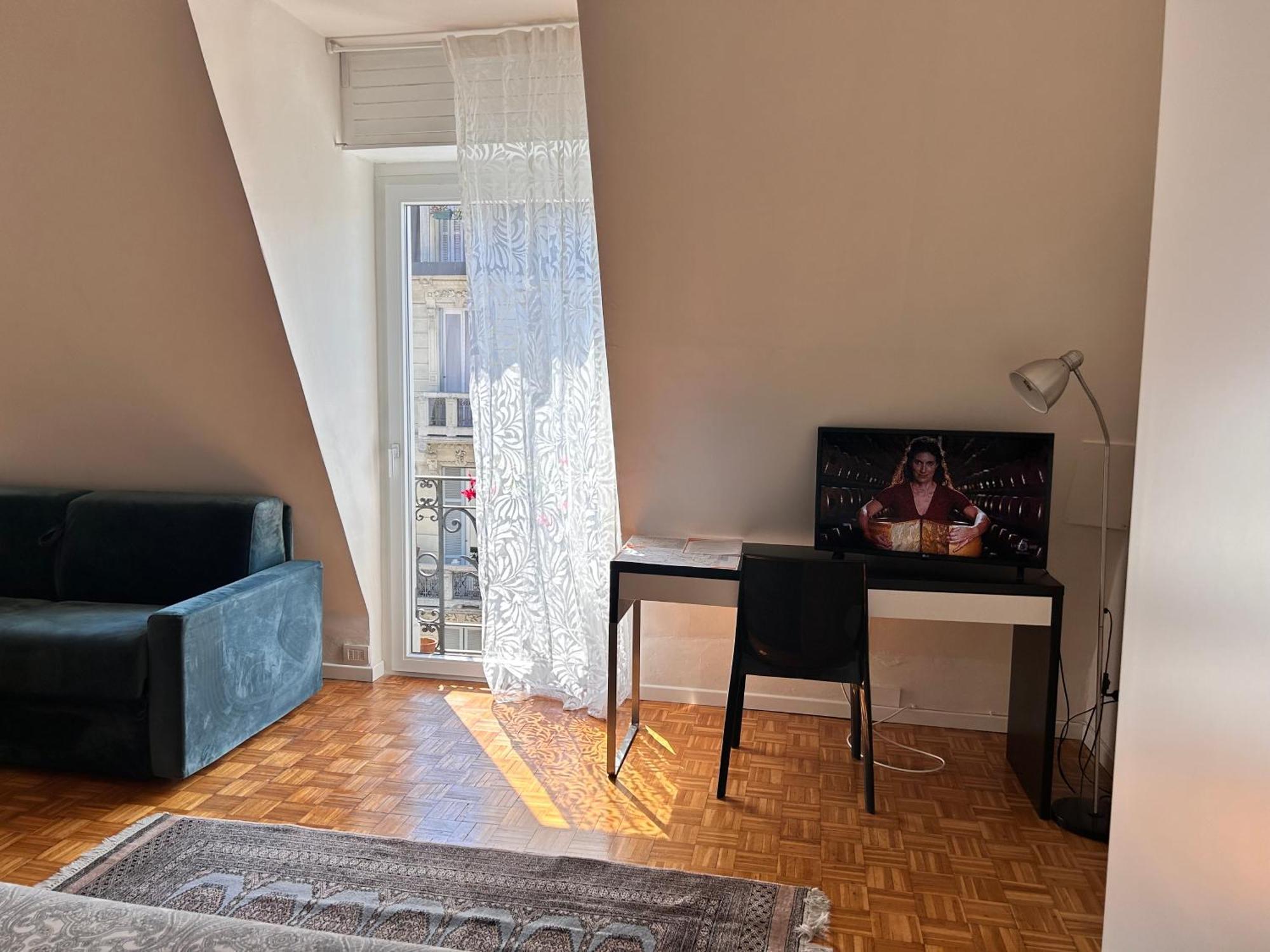 Easy Isola, For An Easy Stay Милано Екстериор снимка