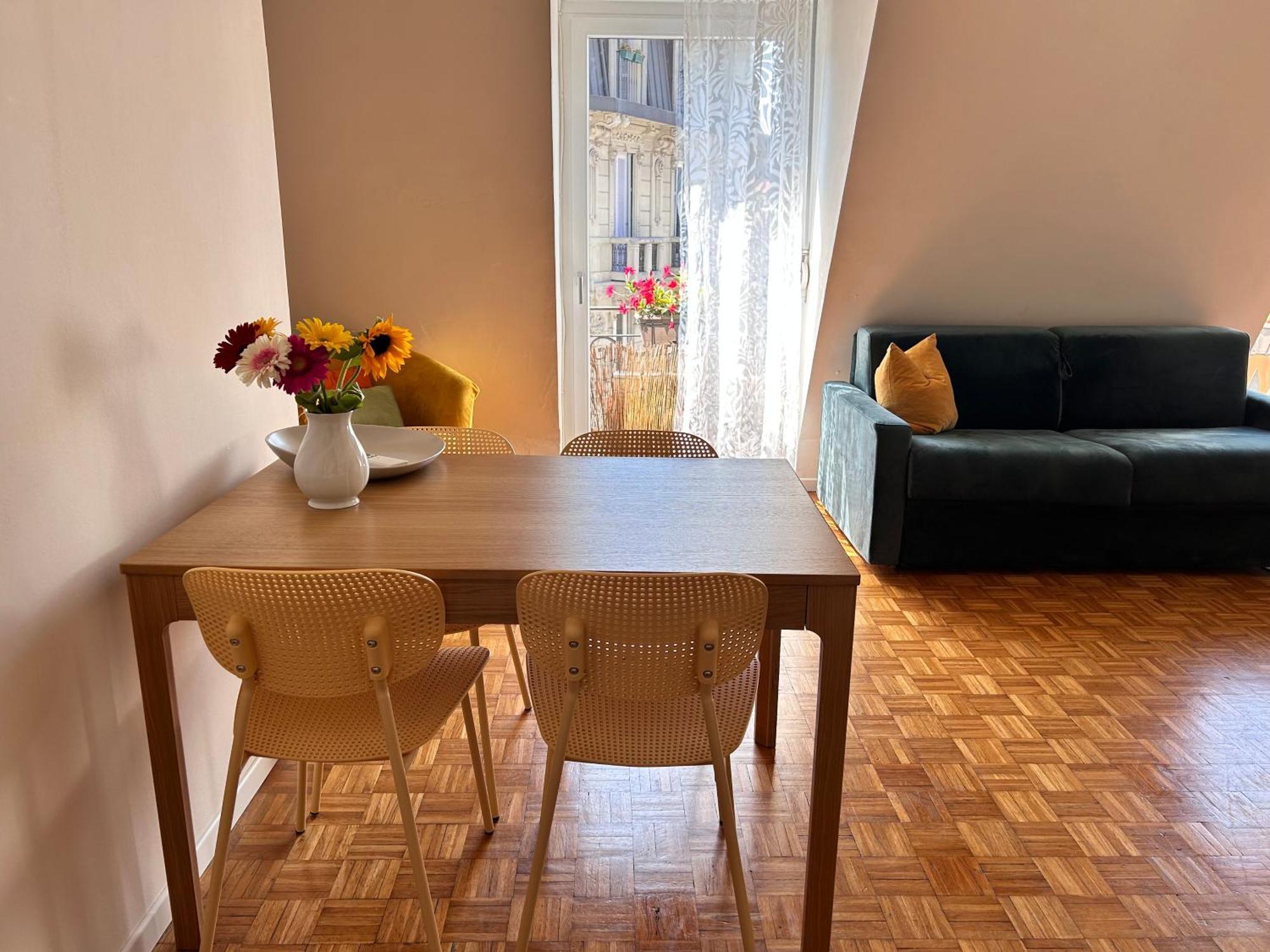 Easy Isola, For An Easy Stay Милано Екстериор снимка